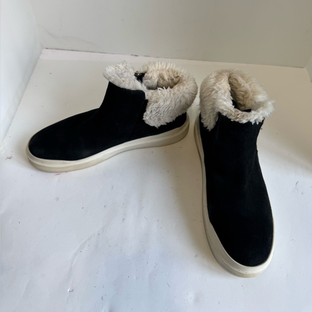Cole Haan Women's Grandpro Rally Booties. Size 8.5B